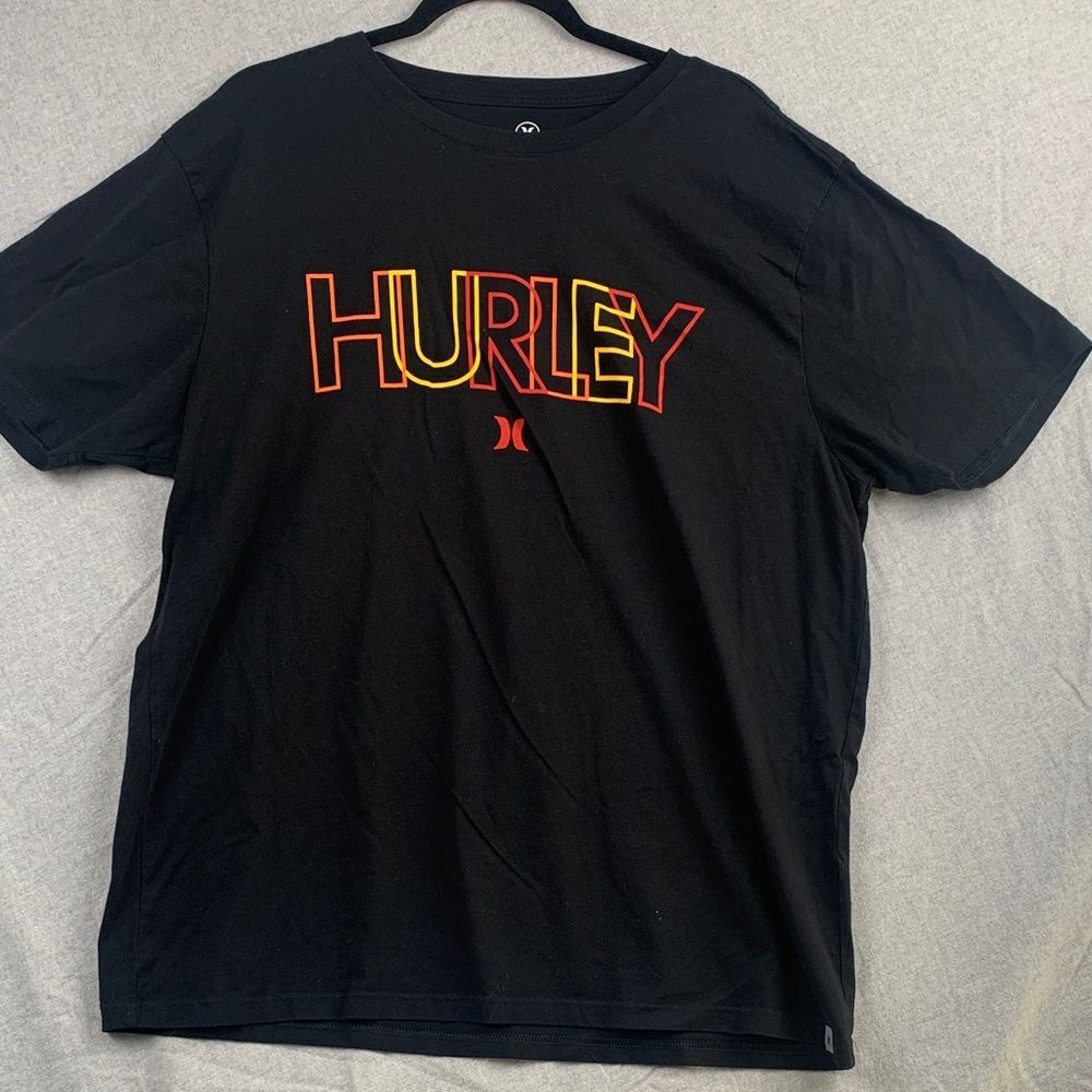 HURLEY | XL UNISEX CASUAL LOGO BOLD GRAPHIC SS T-SHIRT | BLACK ORANGE RED WHITE